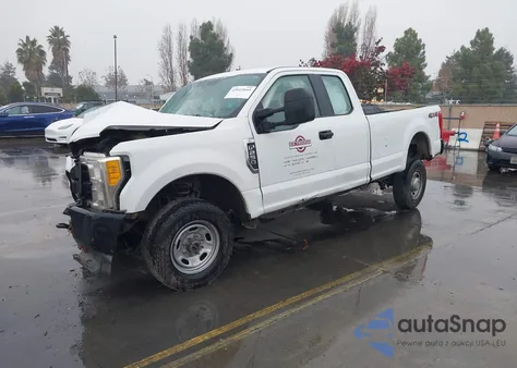 2017 Ford F-250 Xl z USA, uszkodzony, nr VIN 1FT7X2B60HEE47983
